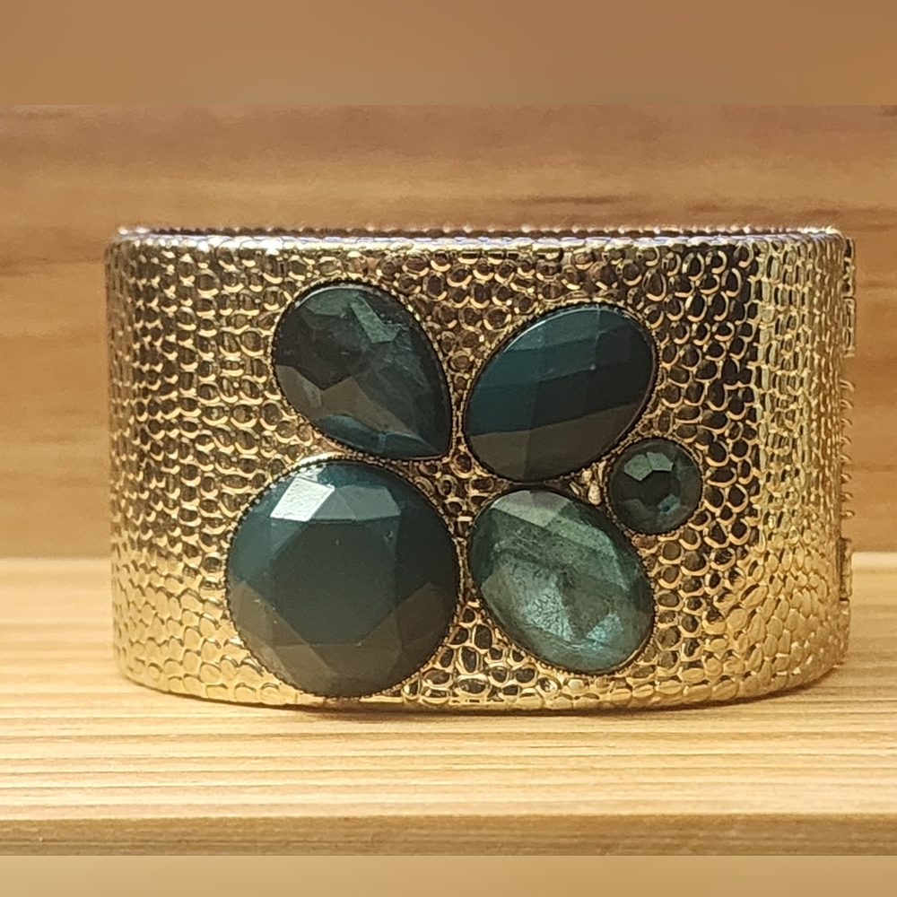 💎 Vintage Crystal Gold Hinged Bracelet 💎